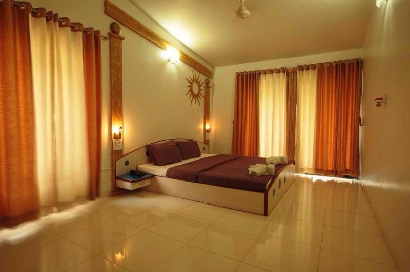 Anandvan Holiday Homes, Wai Exterior foto